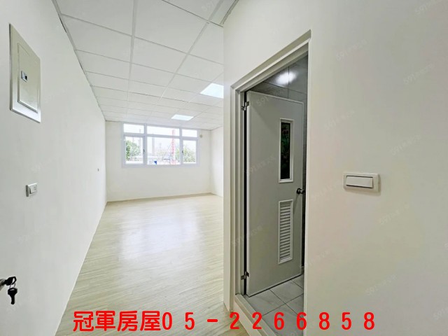 正世賢路上星巴克旁—全新裝修店面住家-嘉義縣市房屋銷售網(冠軍房屋)05-2266858~~ 嘉義房屋 嘉義買屋 嘉義賣屋 嘉義透天 嘉義仲介 嘉義不動產 嘉義租屋 正世賢路上星巴克旁—全新裝修店面住家 物件照片04